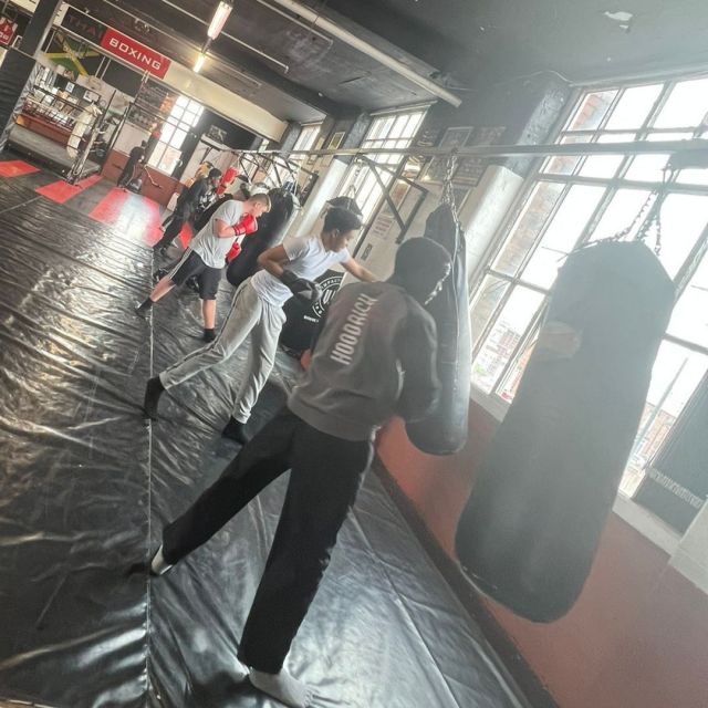 🐝 We had a busy 'Sting Like a Bee' session at @eliteboxer yesterday. 

The project uses 'the sweet science' to fight serious youth violence and anti-social behaviour. We're proud to now be helping over 100 young people.
