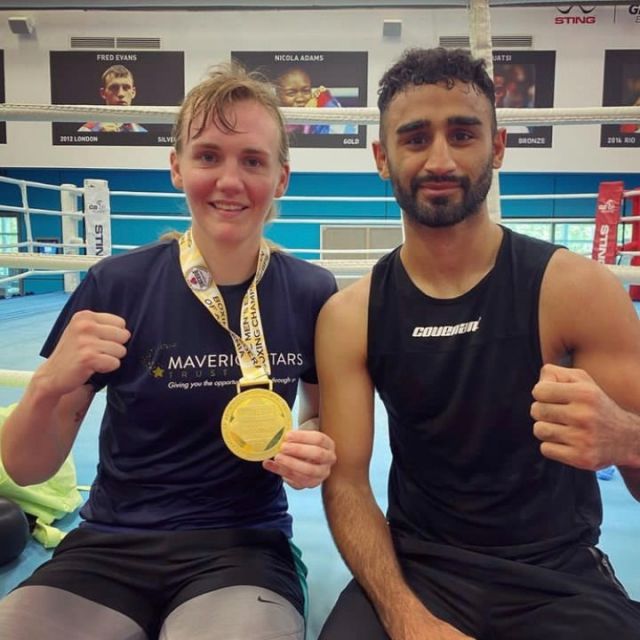🥇 Our ambassador, @kezzad8, getting the rounds in with European Champ @_harrisakbar 

@jamiemoore777 | @nigeltraviscc | @chancam91 | @deliciousboxing | @jazzadickens10 | @conner_tudsbury | @dave_boxingcoach | #boxing | #PaulFury | @chrisingramrally | @gbboxing | @nmsportstherapy |
@the_stronghold_gym